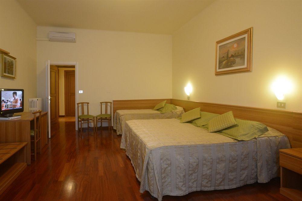Hotel Colomba Firenze Kültér fotó