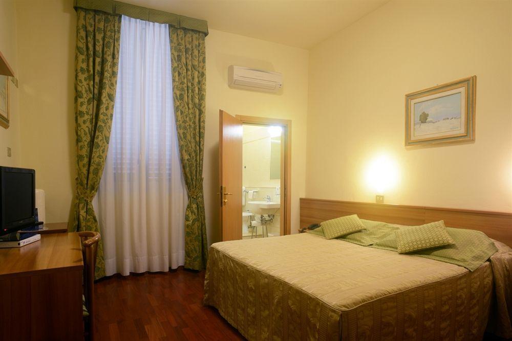 Hotel Colomba Firenze Kültér fotó
