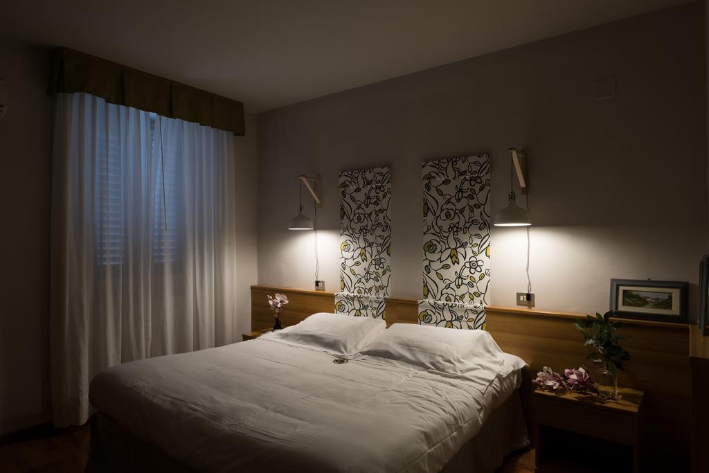 Hotel Colomba Firenze Kültér fotó