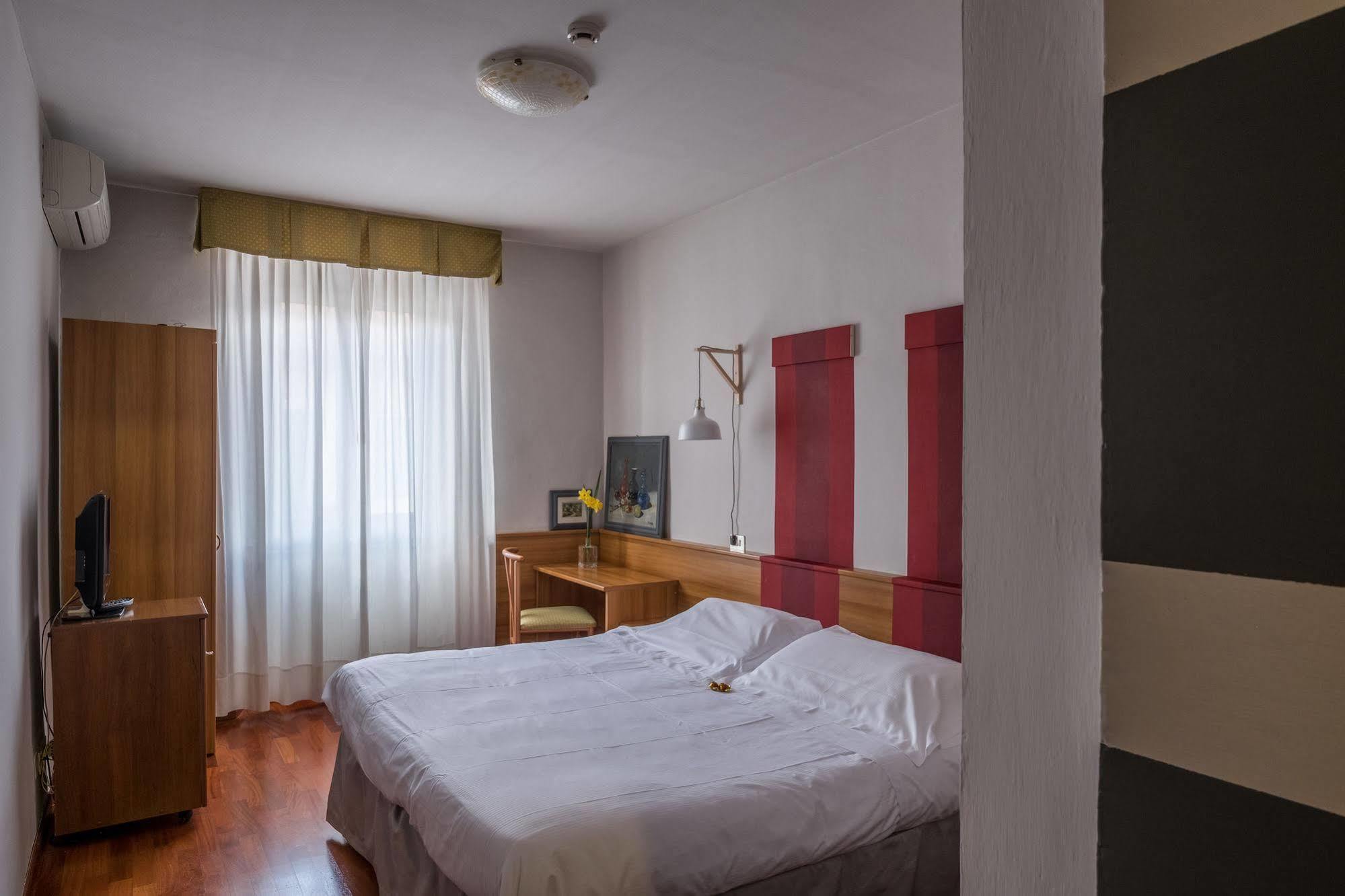 Hotel Colomba Firenze Kültér fotó