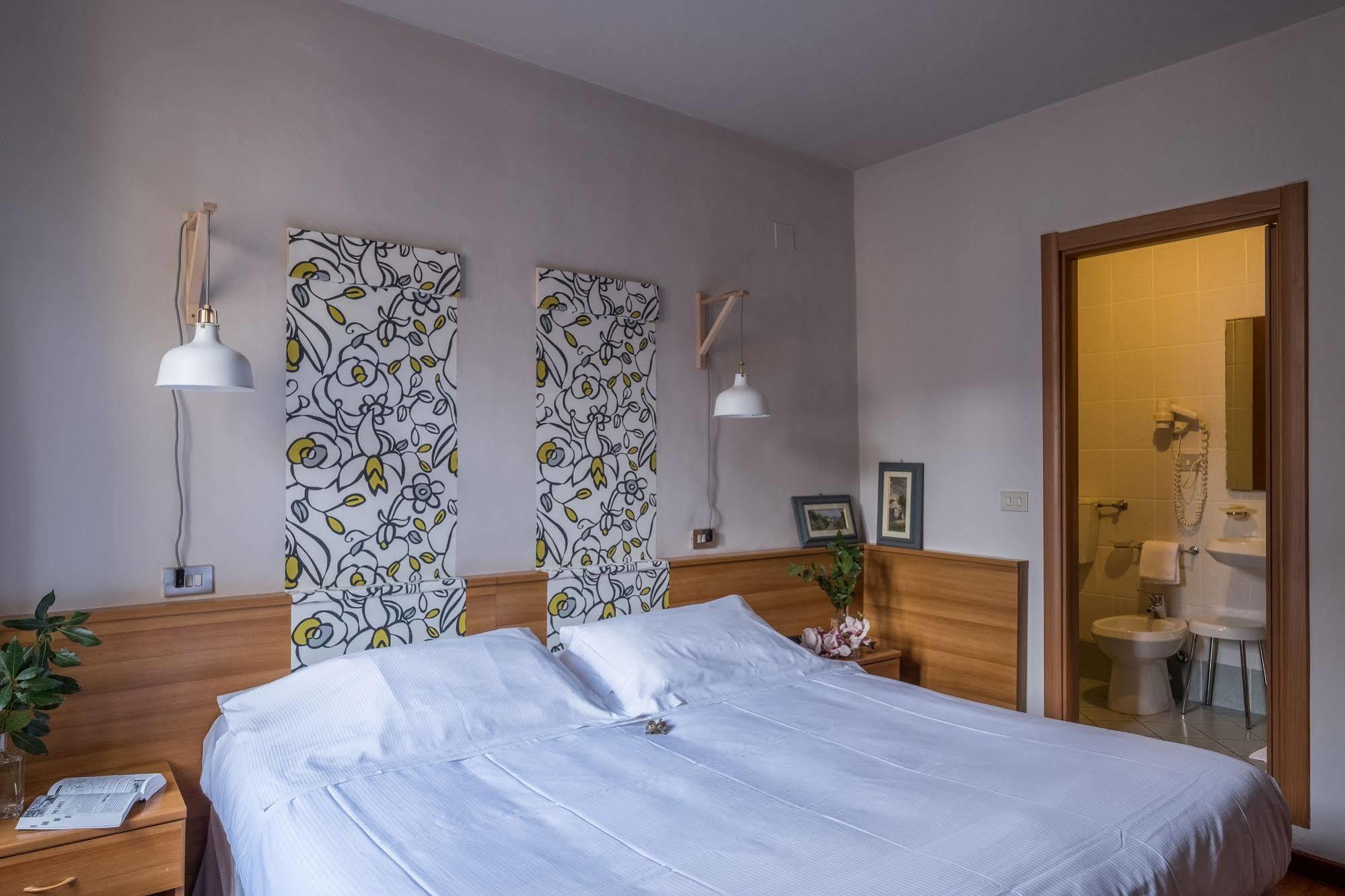Hotel Colomba Firenze Kültér fotó