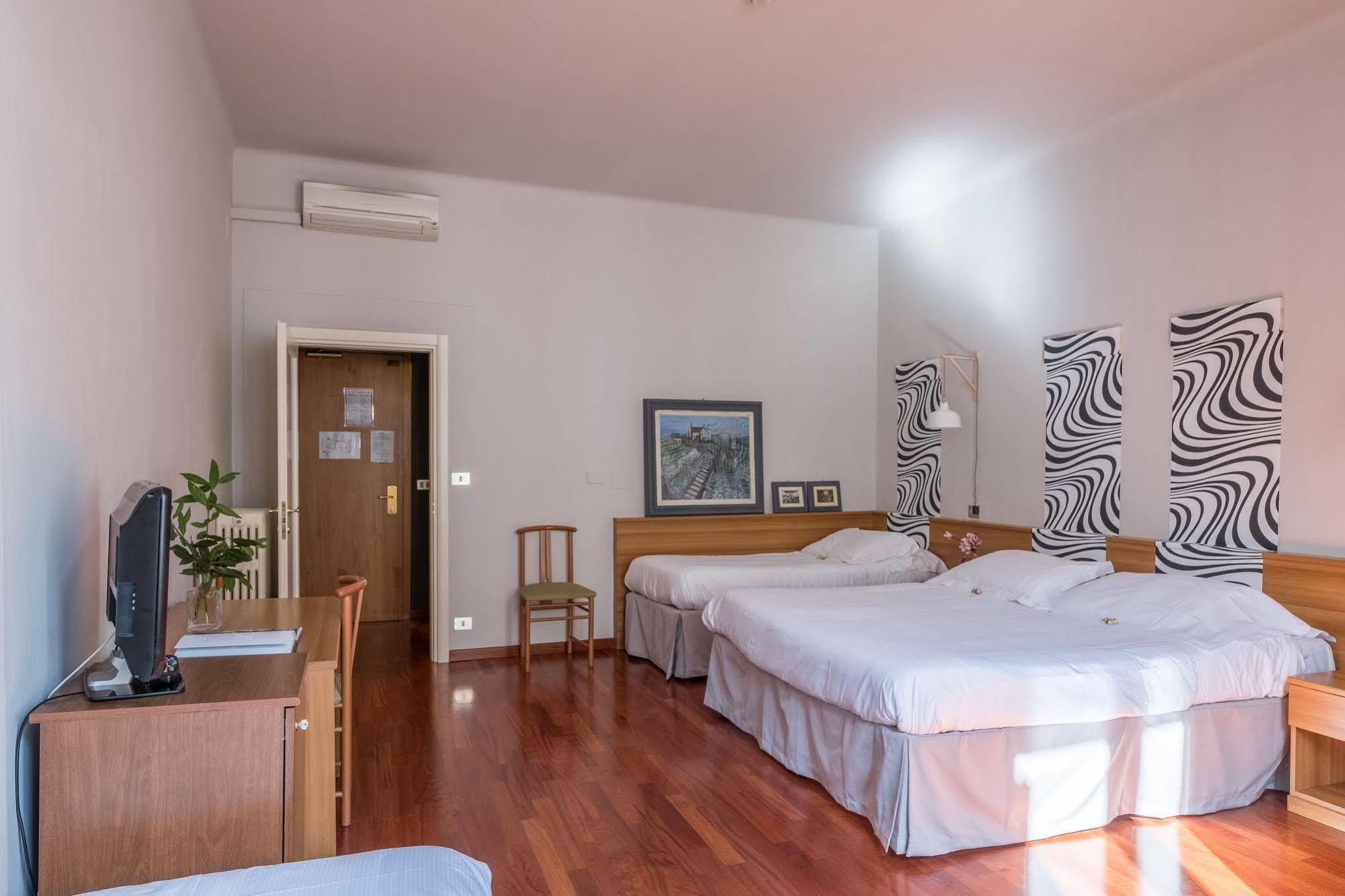 Hotel Colomba Firenze Kültér fotó