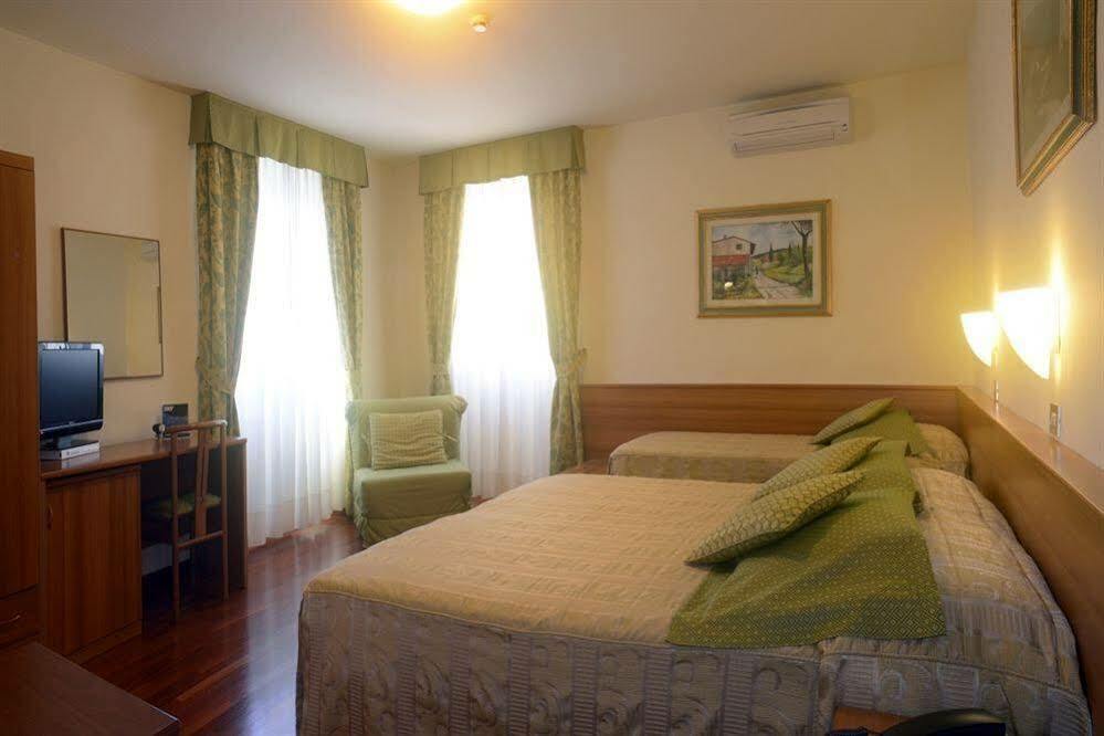 Hotel Colomba Firenze Kültér fotó